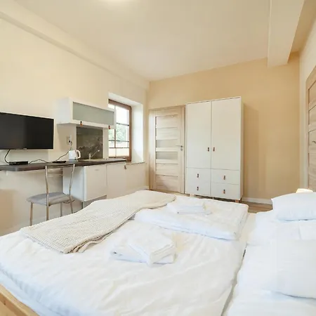 Urszuli 89-606 Ul Turystyczna 39 Хажуковы